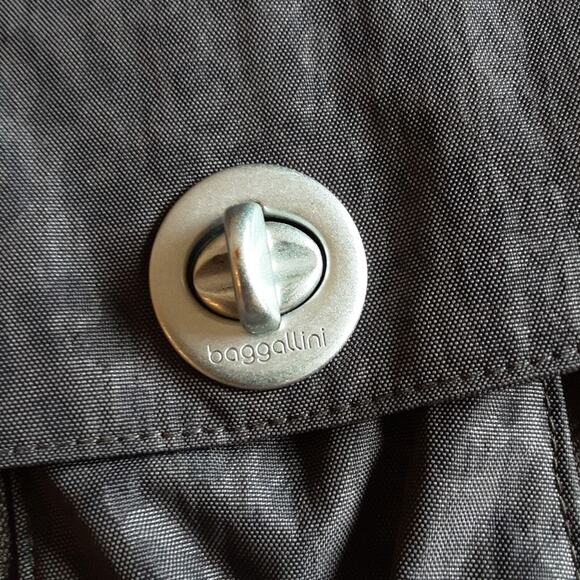 Baggallini NEW Tokyo Mini Brown Leopard Print Zipper Chrome Turn-Lock Crossbody - Picture 10 of 12